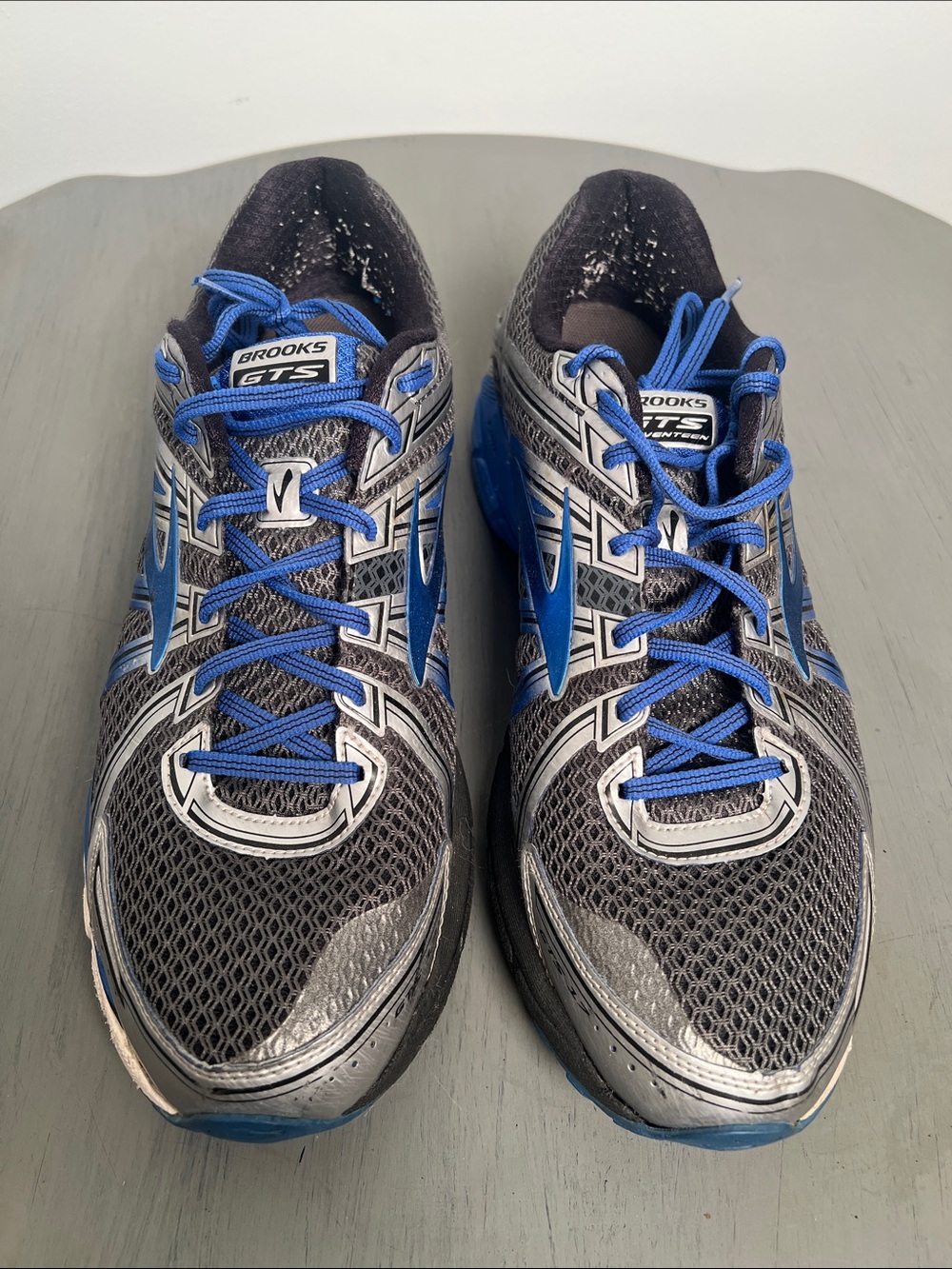 Brooks GTS Adrenaline 17. Running Shoes in Black and Blue size 14 wide. Men’s - Picture 3 of 16